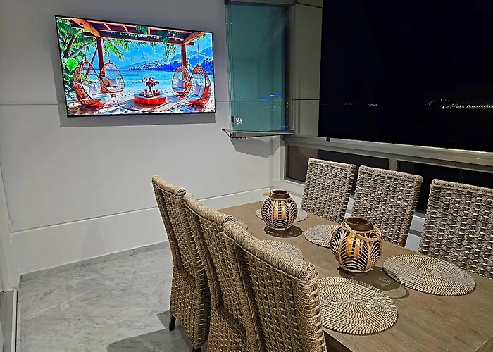דירה First Line Vip Tree Bedrooms With Spectacular View