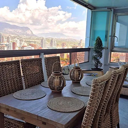 First Line Vip Tree Bedrooms With Spectacular View Lägenhet