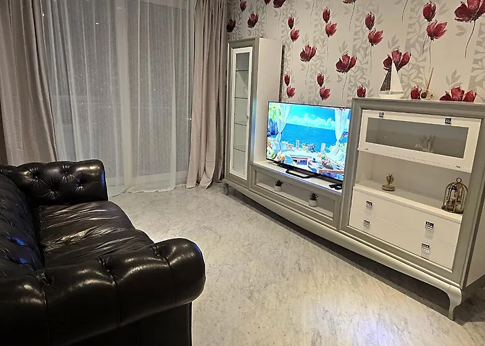 First Line Vip Tree Bedrooms With Spectacular View 베니돔